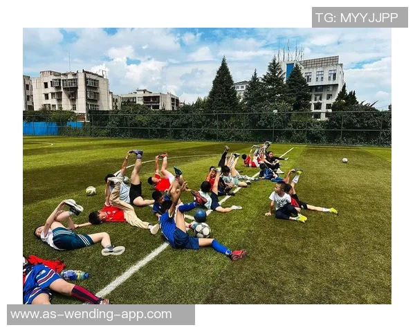 广州花式足球表演盛宴展现球技魅力与艺术之美的精彩瞬间